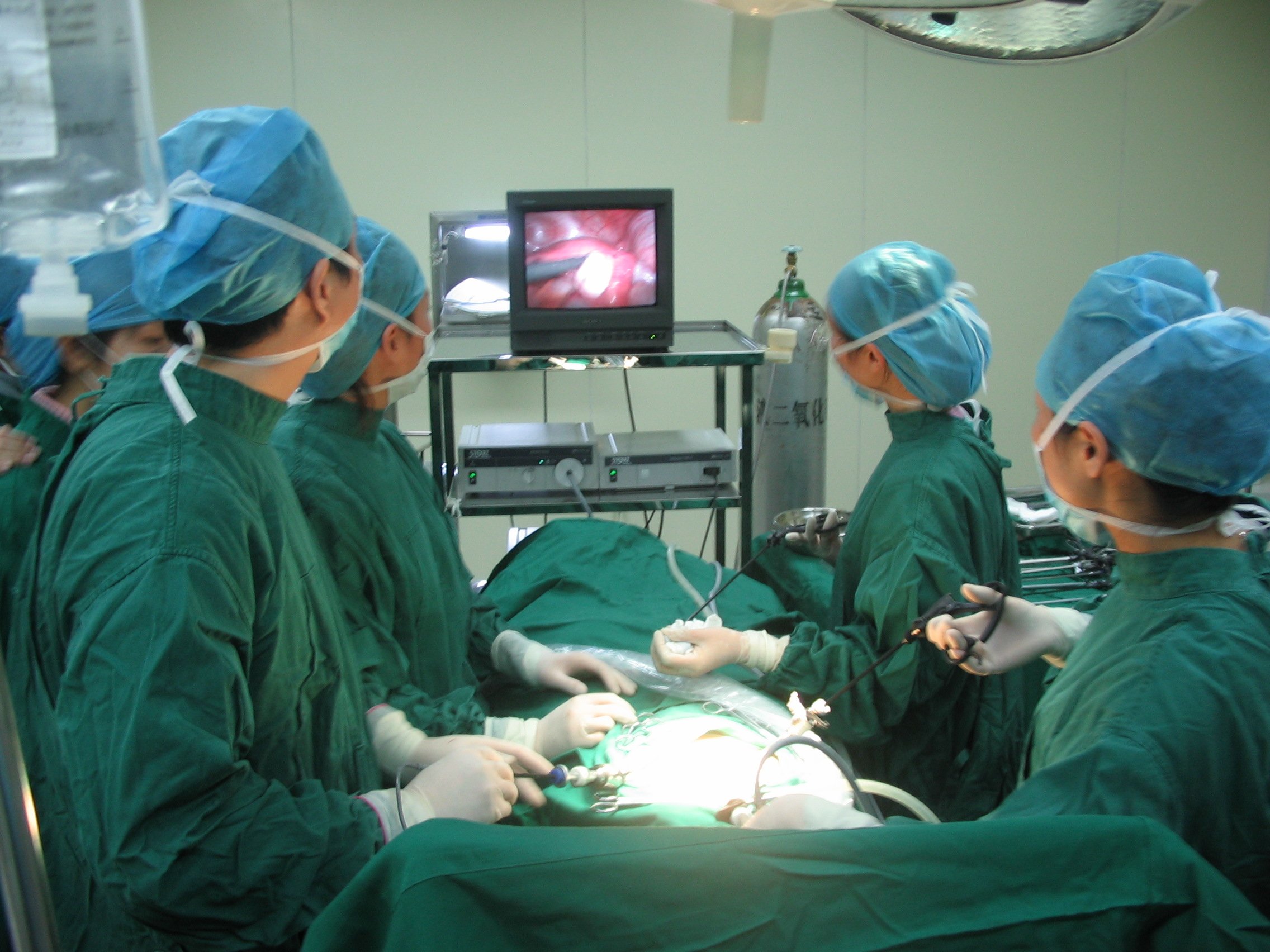 <b>体内长了二十多个子宫肌瘤幸好来了天目山医院</b>